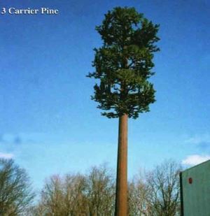 Menara Isyarat Cell Phone Dengan Pokok Camouflaged